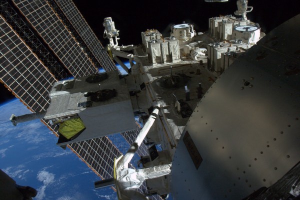 International-Space-Station-600x399.jpg