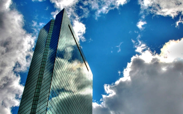 city_sky_skyscraper_glass_reflection_2560x1600_contentfullwidth