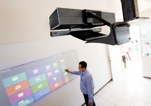 Kinect apps come to the Windows Store, Kinect SDK 2.0 and adaptor kit launch