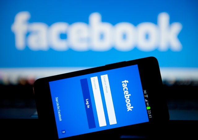 Facebook joins forces with ESET to fight malware for free