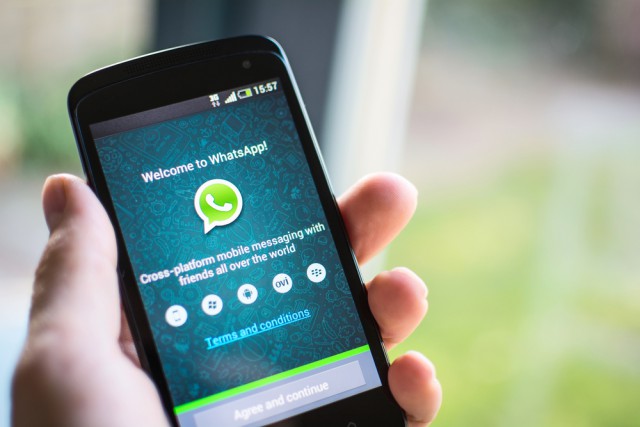 Messaging service smartphone WhatsApp