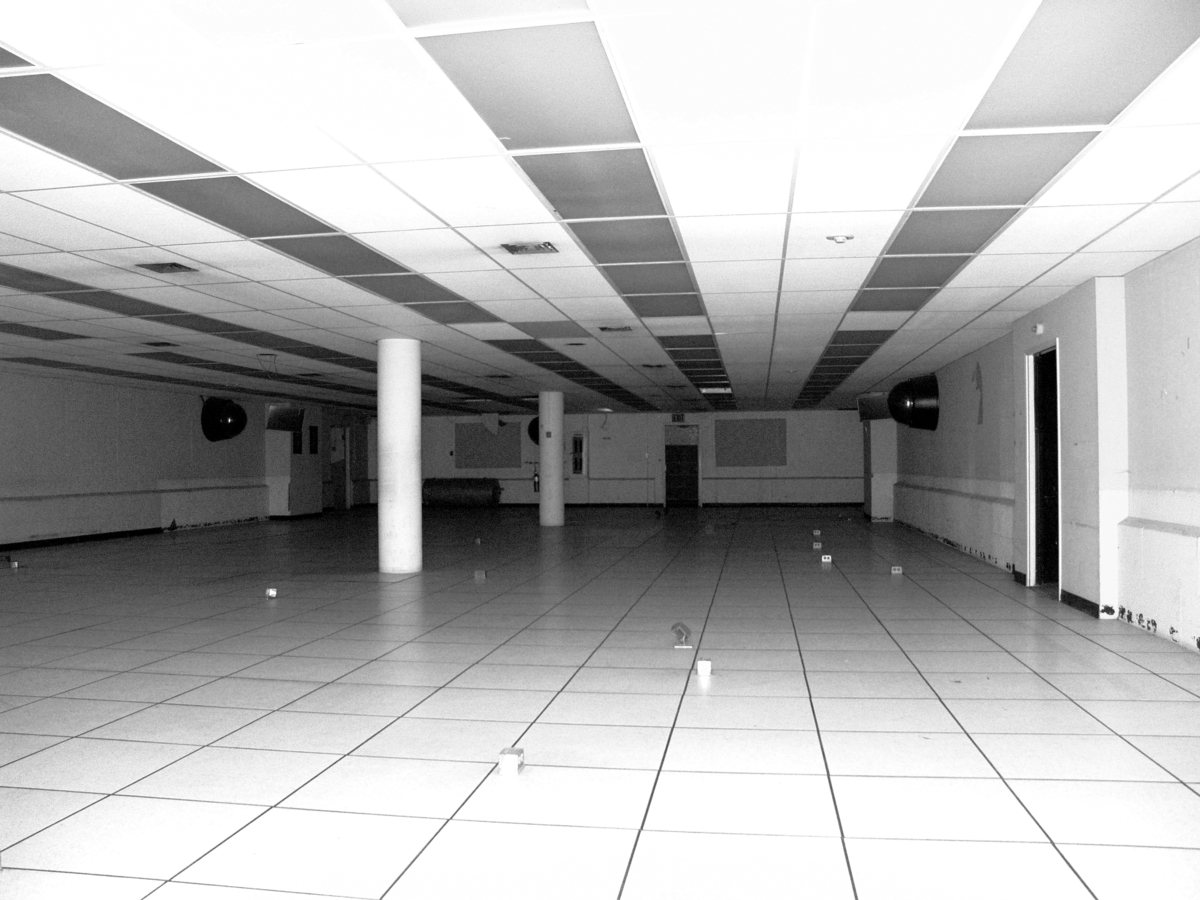 18326481-empty-computer-room-abandoned-building-basement-sf-old-mint