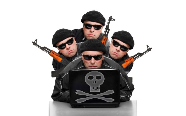 terrorists_around_laptop