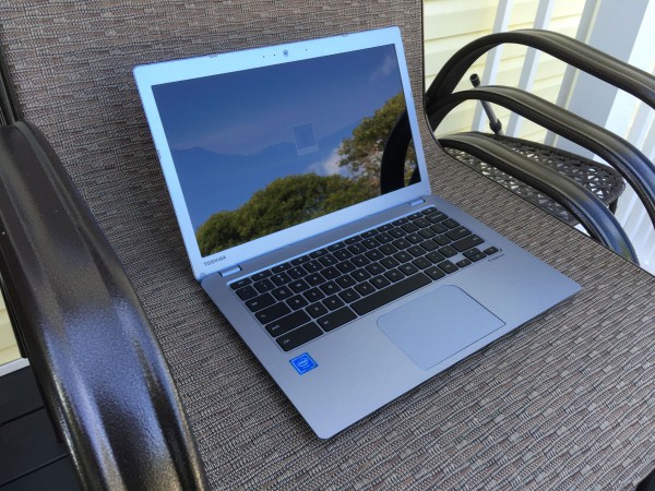 photo of Toshiba Chromebook 2 (CB35-C3300) 2015 Edition first impressions [Review] image