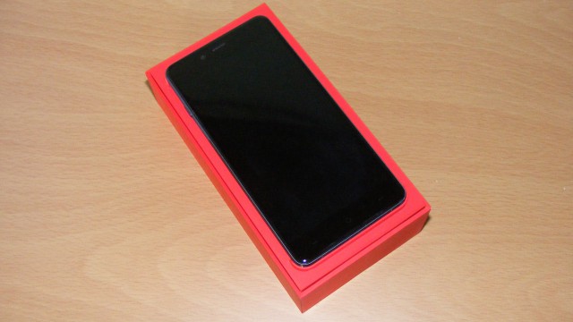 OnePlus-X-box