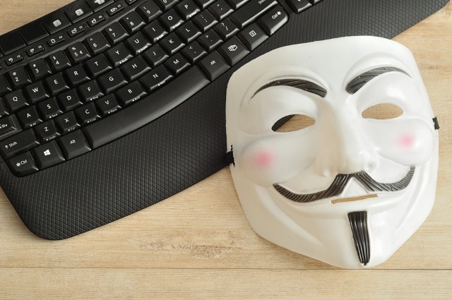 anonymous_mask_keyboard