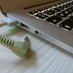 Apple MacBook headphone jack speakers