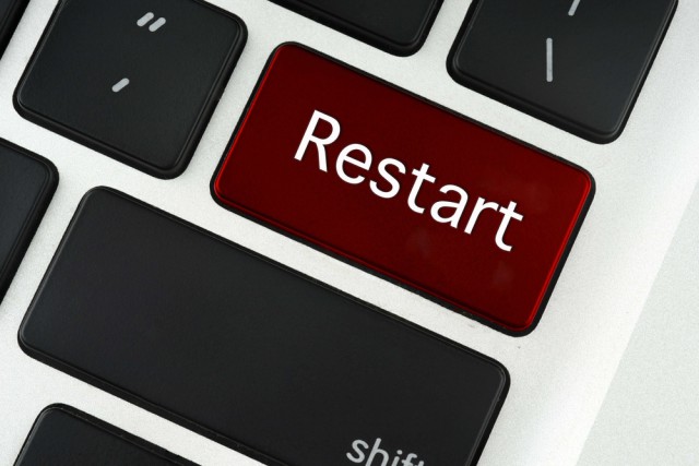 restart apple computer with keyboard