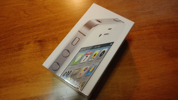 iPhone 4S box