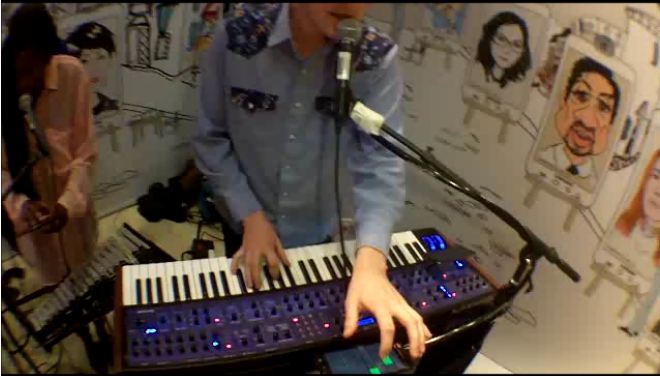 Samsung Galaxy Note being used by brooklyn band Body Language