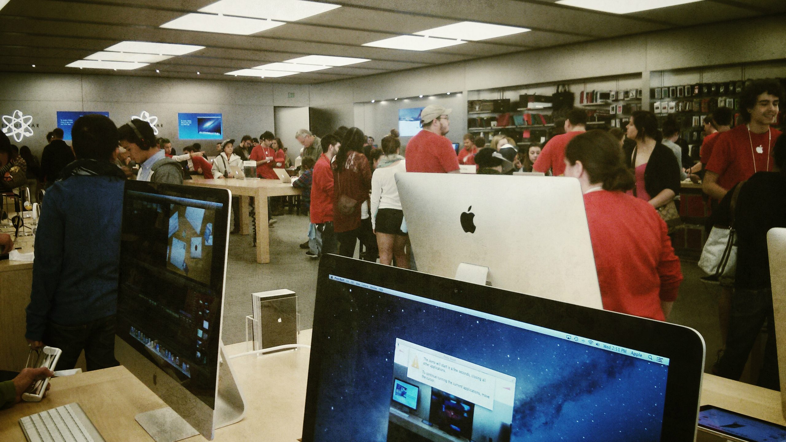Apple Store Christmas