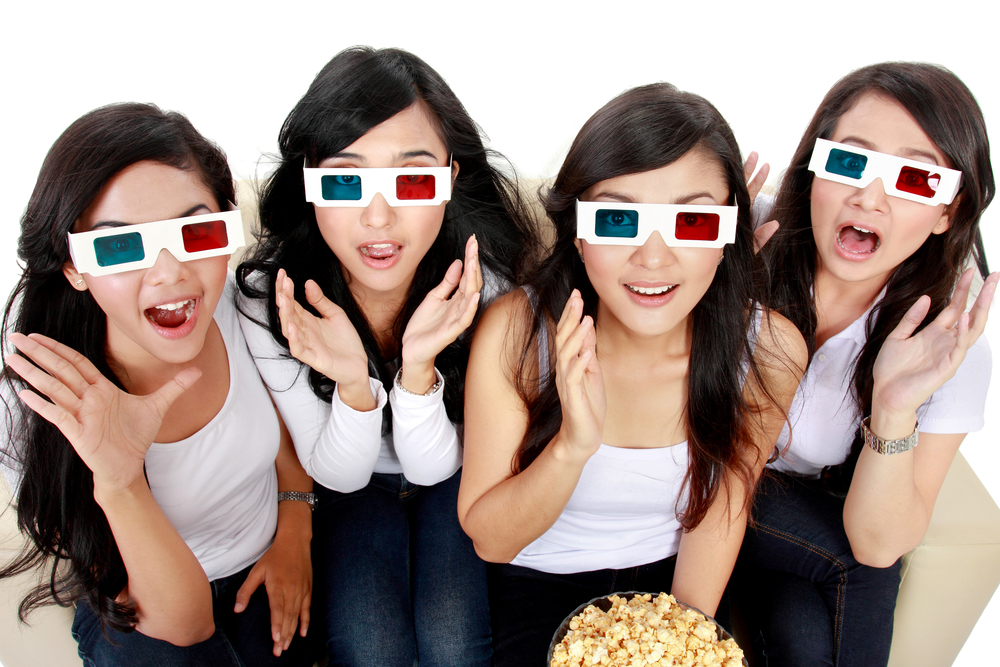girls in 3d glasses