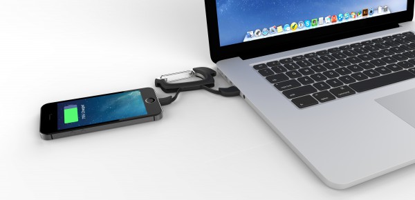 NomadClip-Lightning-MacBook