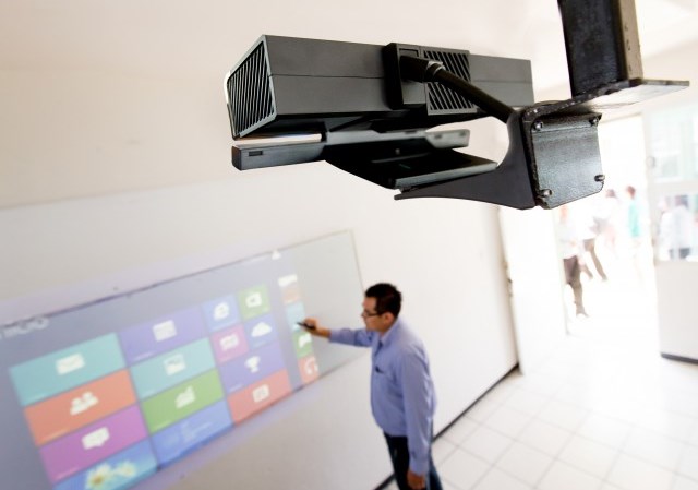 Kinect apps come to the Windows Store, Kinect SDK 2.0 and adaptor kit  launch