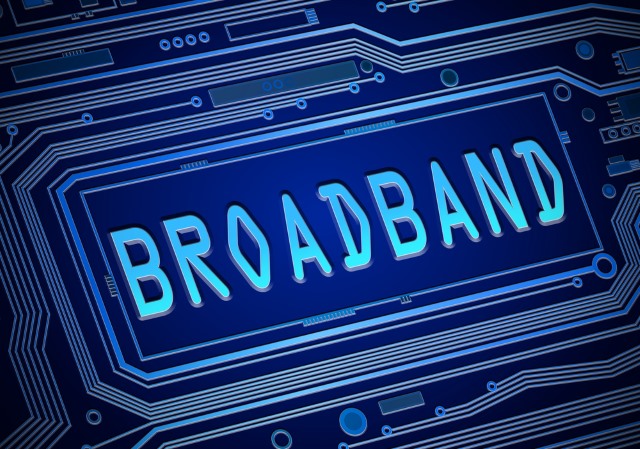 Broadband Internet should be at least 10 Mbps