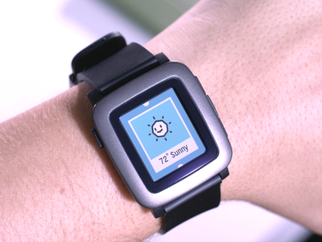 Pebble Time on wrist