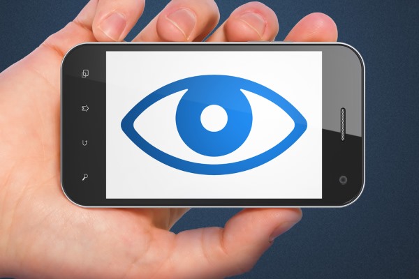 smartphone_spying_eye