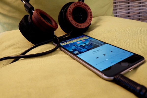 iPhone 6 Plus and Grado RS1e