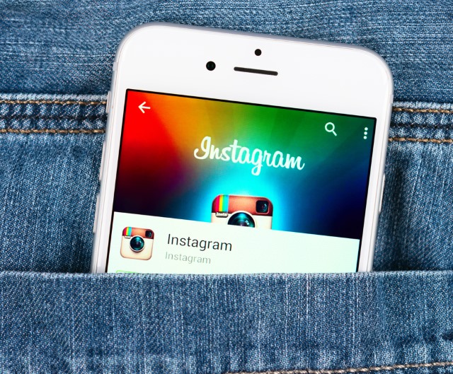 instagram_phone_pocket