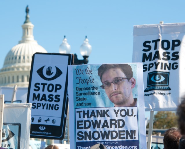 Snowden: I couldn't trust Microsoft so I used free software like Tor, Tails and Debian | BetaNews