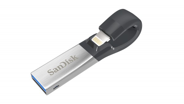 iXpand_Flash_Drive_v2_angle_HR