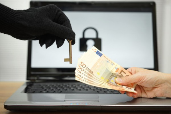 ransomware_key_laptop_money