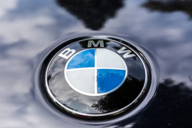 bmw logo car