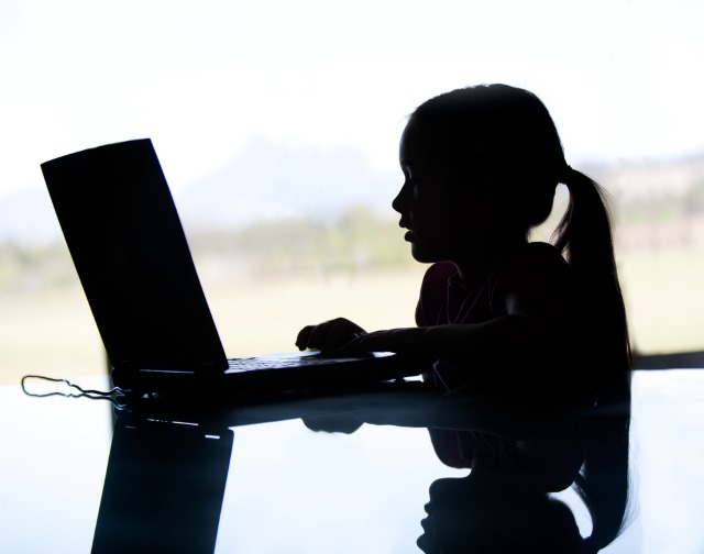 online-grooming-girl-laptop