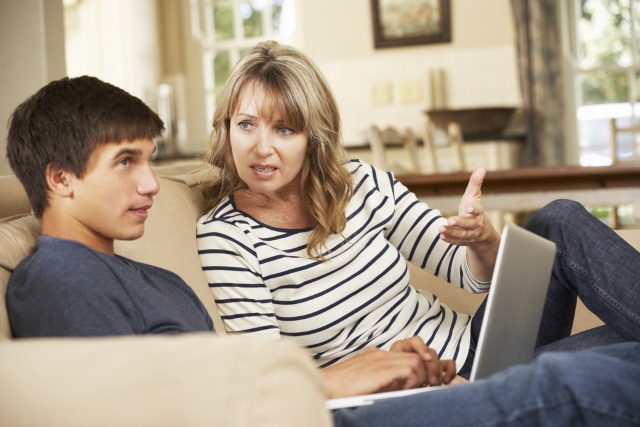 parent-teen-laptop