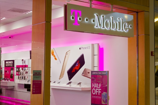 t-mobile-shop-pink