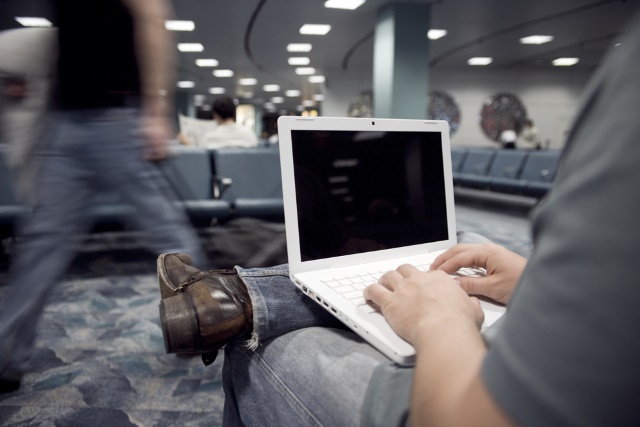 laptop-airport