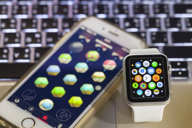 apple-watch-iphone