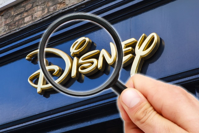 gold-disney-magnifying-glass