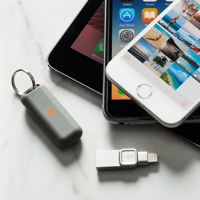 Kingston Launches Datatraveler Bolt Duo Flash Drive For Apple Iphone And Ipad Betanews