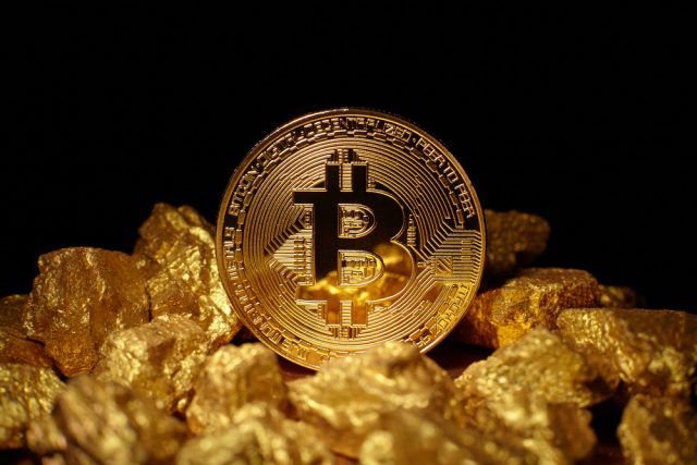 Bitcoin over gold