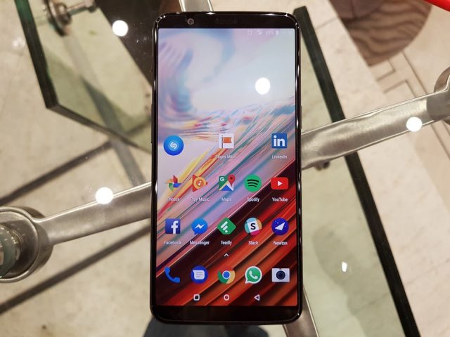 OnePlus 5T front