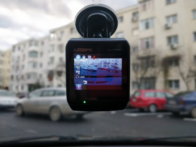 Azdome DAB211 dash cam display