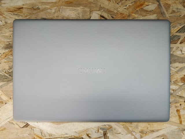 Chuwi LapBook Air 14.1 has a cool design, but quality is lagging