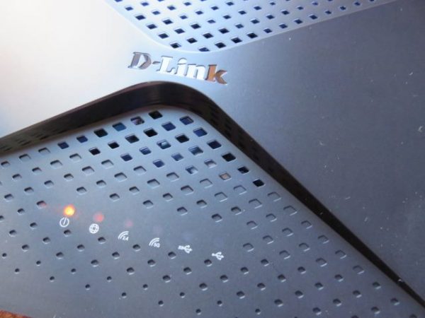 D-Link AC-2600 top