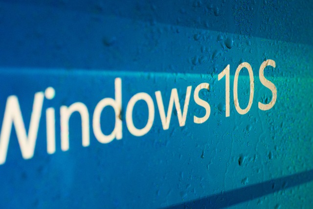 Windows 10 S logo