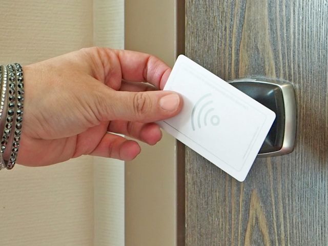 photo of Security flaw could allow hackers to create hotel master keys image