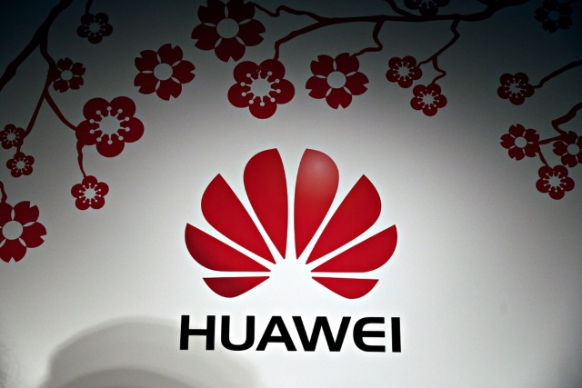 Huawei logo with blossom