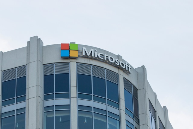 Microsoft logo on curved building