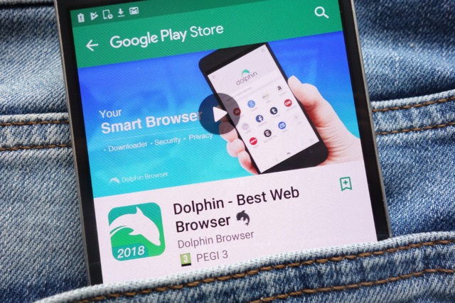 Google adds DRM to Android APKs to verify the authenticity of apps from Google  Play