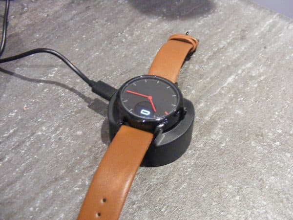 Minimalist Analog Watch with Heart Rate Monitor by Oaxis — Kickstarter