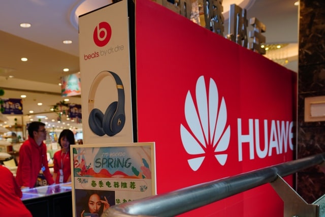 Huawei store