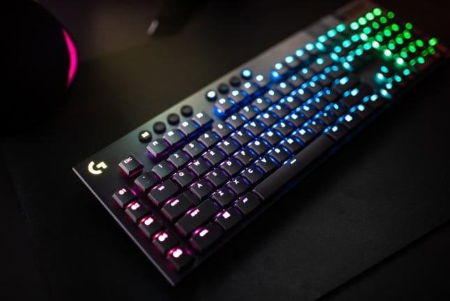 launches G815 LIGHTSYNC and G915 LIGHTSPEED low-profile mechanical gaming keyboards | BetaNews
