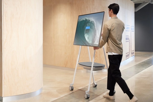 Microsoft Surface Hub 2