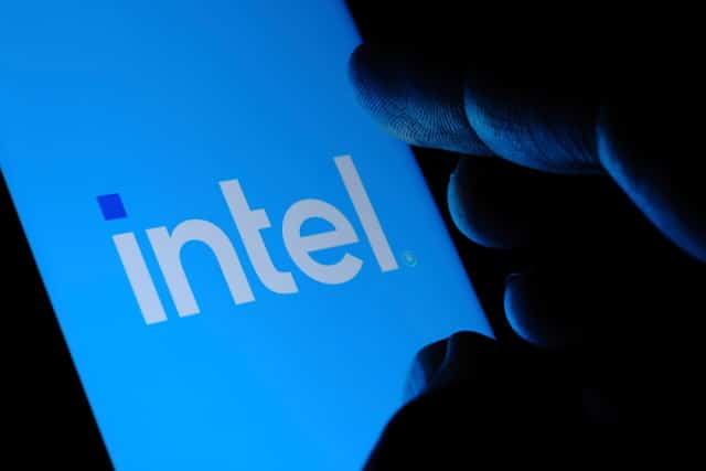 Microsoft releases new Windows 10 Intel CPU microcode updates