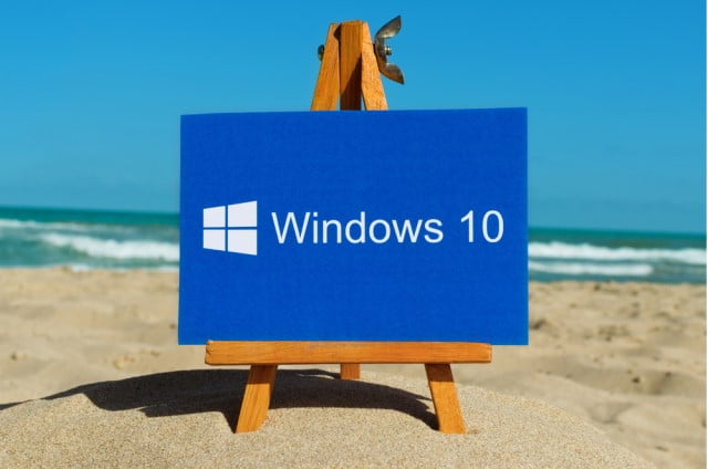 Logo Windows 10 di pantai